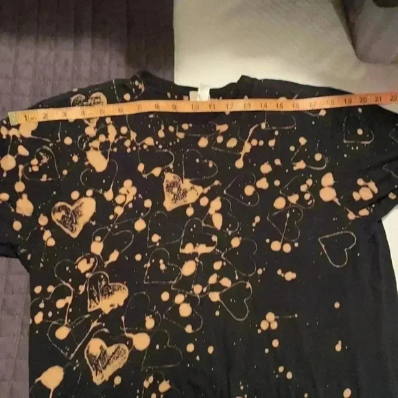 LUXURY JONES Splotched T-Shirt - Picture 9 of 10